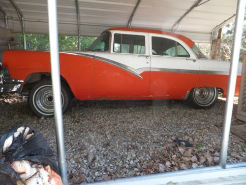 1956 ford fairlane 4 dr