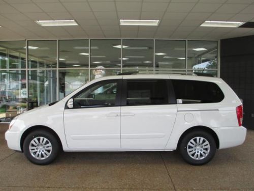 2014 kia sedona lx