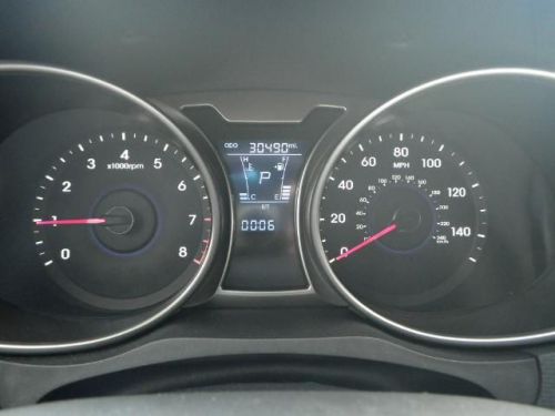 2012 hyundai veloster base