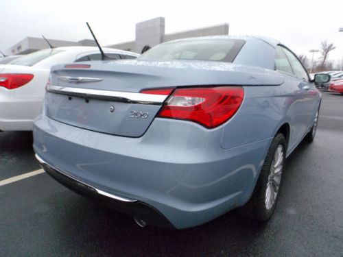 2014 Chrysler 200 Limited, US $36,325.00, image 3