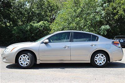 2dr cpe i4 cvt 2.5 s nissan altima 2.5; 2.5 s low miles 4 dr sedan gasoline 2.5l