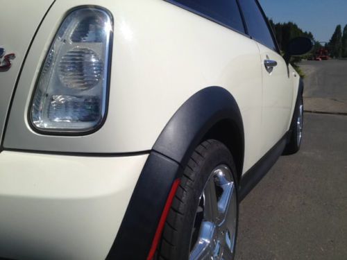 Mini Cooper S Turbo Charged 1.6 Liter 6 Speed Manual, Moon Roof, image 48