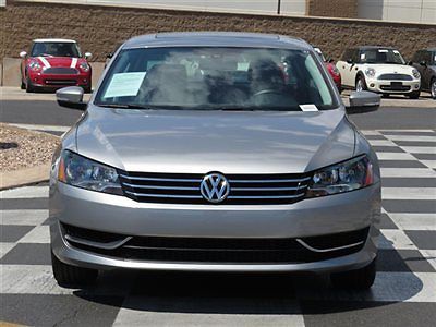 13 passat 12k miles leather style interior heated seats moon roof financing