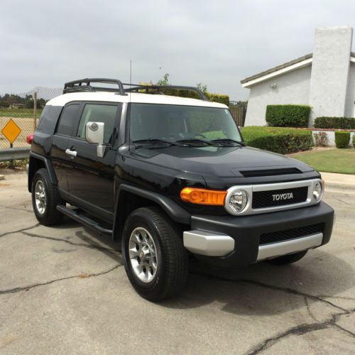 2012 toyota fj cruiser premium sport utility 4-door 4.0l