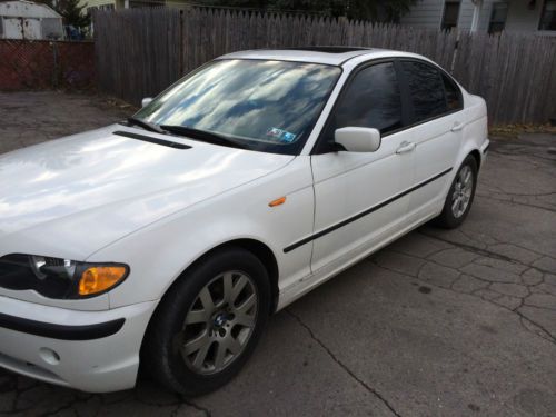 2003 bmw 325i base sedan 4-door low miles