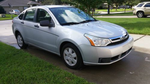 2008 ford focus silver 5 speed great condition! mostly hwy miles
