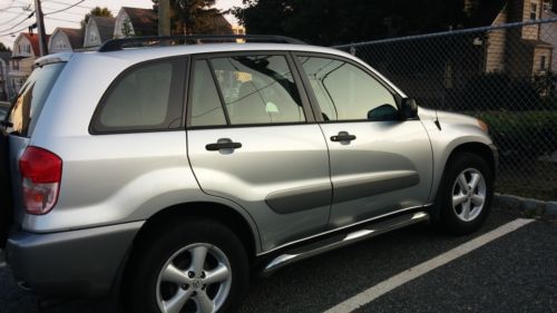 2003 Toyota RAV4 Base Sport Utility 4-Door 2.0L Well Maintained 1 Owner Vehicle!, image 8