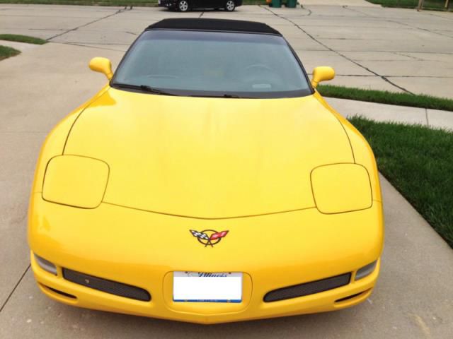 Chevrolet corvette base convertible 2-door