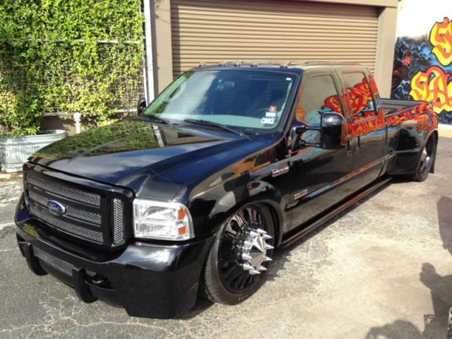 Ford f-350 f-350 custom built crew cab dually