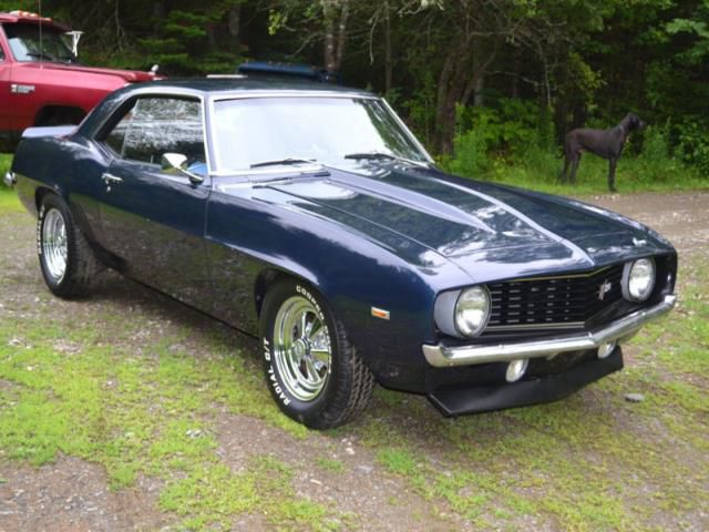 Chevrolet camaro base hardtop 2-door