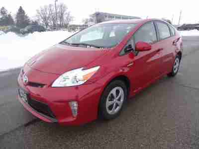 One Hatchback 1.8L CD 6 Speakers AM/FM radio We Finance & Take Trade Ins, image 3