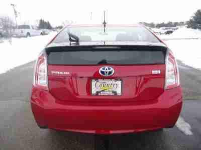 One Hatchback 1.8L CD 6 Speakers AM/FM radio We Finance & Take Trade Ins, image 6