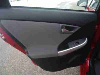 One Hatchback 1.8L CD 6 Speakers AM/FM radio We Finance & Take Trade Ins, image 21