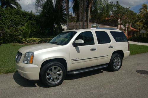 2010 gmc yukon denali sport utility 4-door 6.2l