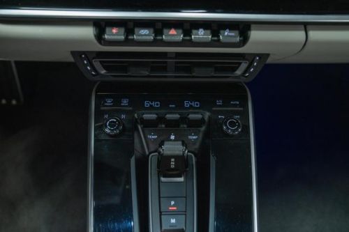 2022 Porsche 911 Turbo S Coupe 2D, US $229,950.00, image 33