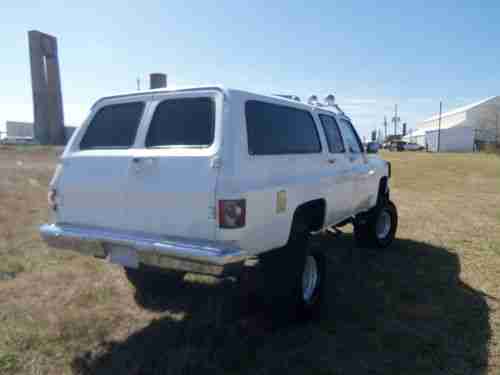 1987 Chevy Truck Suburban 4 Wheel Drive with 10 inch Lift, image 8