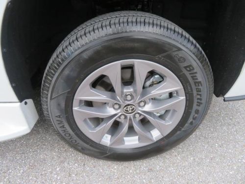 2024 Toyota Sienna XLE Braunability Handicap Wheelchair Van, US $89,999.00, image 21