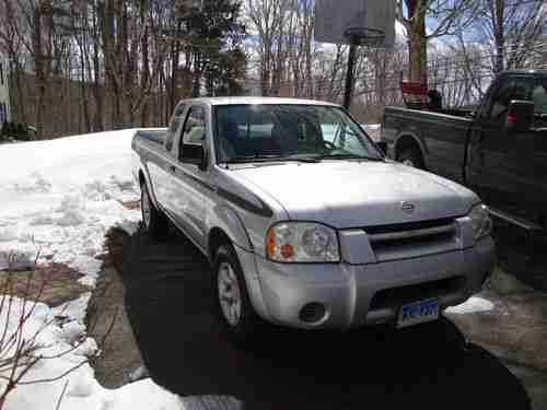 2002 Nissan Frontier XE Extended Cab Pickup 2-Door 2.4L, image 7