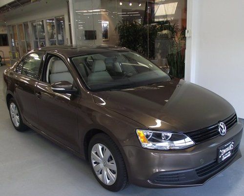 New 2011 11 volkswagen jetta se sedan auto 2.5 liter fwd brown/white 73 miles vw