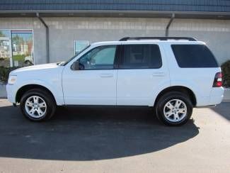 2009 ford explorer  xlt 4x4 4 wheel drive 31-k low miles 4 door suv white power