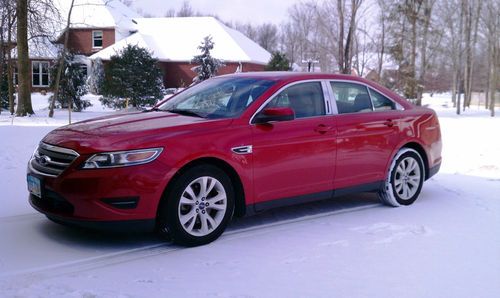 2010 ford taurus sel sedan 4-door 3.5l