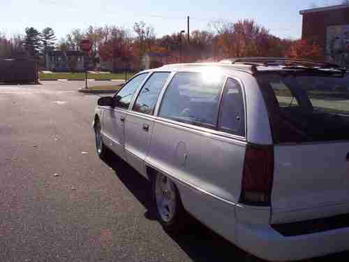 1995 Chevy Caprice wagon, image 5