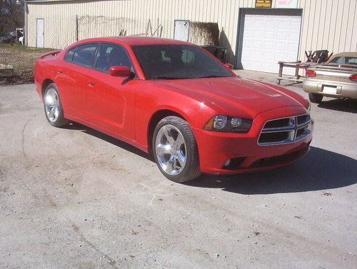 2011 dodge charger se sedan 4-door 3.6l