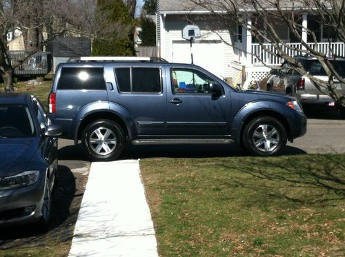 2008 nissan pathfinder le sport utility 4-door 4.0l no reserve