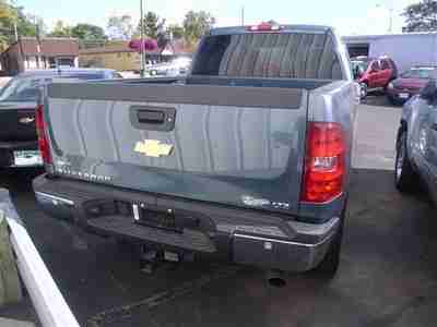 Crew Cab 4x4 4WD Black Leather Certified 6.0L  Blue DVD Heated Chrome Rims, image 4