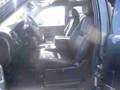 Crew Cab 4x4 4WD Black Leather Certified 6.0L  Blue DVD Heated Chrome Rims, image 8