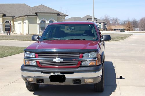 2004 chevy 2500 silveraldo ls 88990 miles, flowmaster, billet grill n bowtie