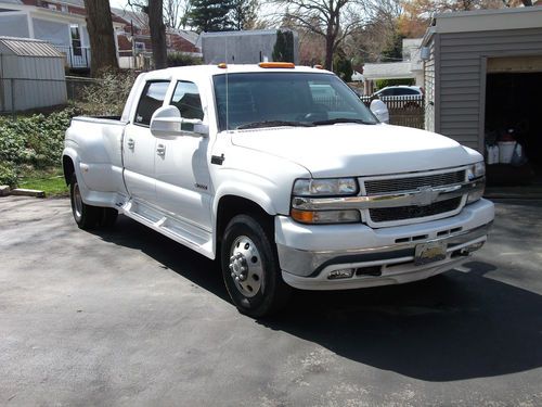 2002 chevy 3500 silverado western hauler