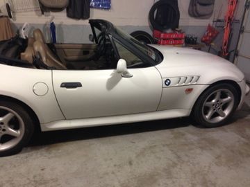 1997 bmw z3 roadster convertible 2-door 2.8l hid