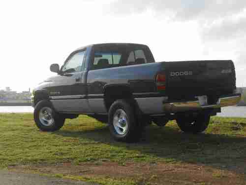 2001 Dodge Ram 1500 Laramie Standard Cab Pickup 2-Door 5.2L, image 4