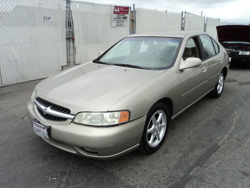 2001 nissan altima se sedan 4-door 2.4l, no reserve