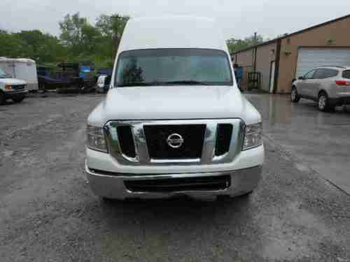 2012 Nissan NV2500 SV Cargo Delivery VanSalvage Wrecked Damaged, image 2