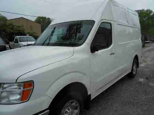 2012 Nissan NV2500 SV Cargo Delivery VanSalvage Wrecked Damaged, image 6