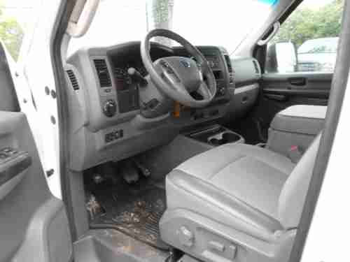 2012 Nissan NV2500 SV Cargo Delivery VanSalvage Wrecked Damaged, image 8