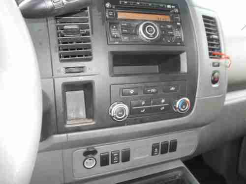 2012 Nissan NV2500 SV Cargo Delivery VanSalvage Wrecked Damaged, image 9