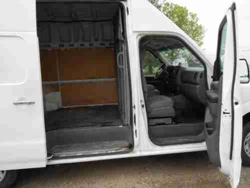 2012 Nissan NV2500 SV Cargo Delivery VanSalvage Wrecked Damaged, image 12