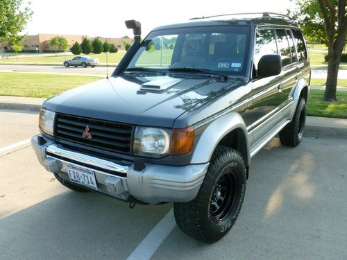 1997 mitsubishi montero sr -   4m40 pagero turbo diesel engine - 4x4