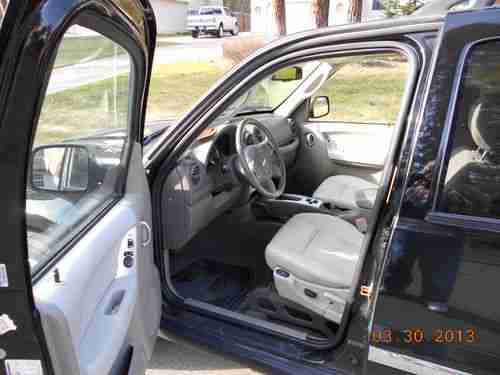 2006 Jeep Liberty Limited Sport Utility 4-Door 3.7L, image 2