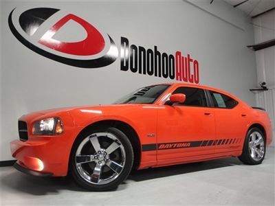 Super clean, only 24k miles! daytona edition! navigation, rear dvd, sunroof