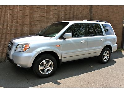 MAKE OFFER - 1 OWNER - EX-L MODEL - FULLY SERVICED - 4 WHEEL DRIVE - WARRANTY, US $13,990.00, image 3