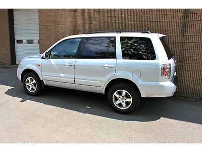 MAKE OFFER - 1 OWNER - EX-L MODEL - FULLY SERVICED - 4 WHEEL DRIVE - WARRANTY, US $13,990.00, image 5