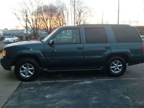 1999 gmc yukon denali sport utility 4-door 5.7l