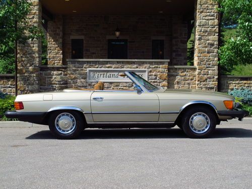 1975 Mercedes-Benz 450SL Roadster Convertible, both tops, runs beautifully, image 4