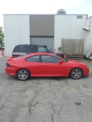 2004 pontiac gto base coupe 2-door 5.7l