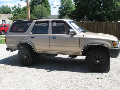 1994 toyota 4 runner 4x4 sr5 sport utility, non smoker, clean 185k must see! nr