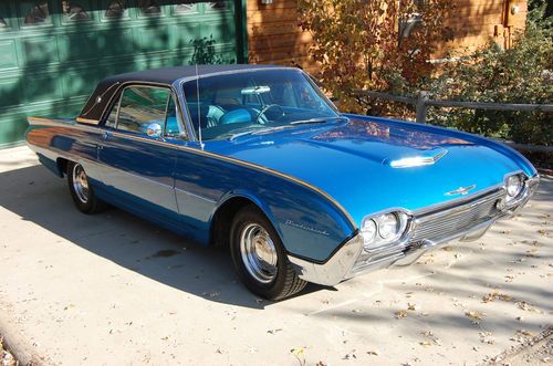 1962 ford thunderbird 2-door light custom 390 engine